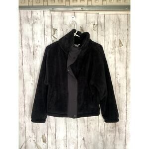 Black Fuzzy Sherpa Jacket – Cozy Zip-Up Winter Coat with Snap Button Closure